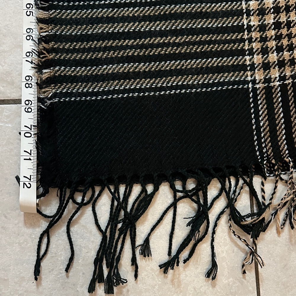 SUZY SHEIR Black and Tan Plaid Y2K Scarf NWT - Picture 3 of 5